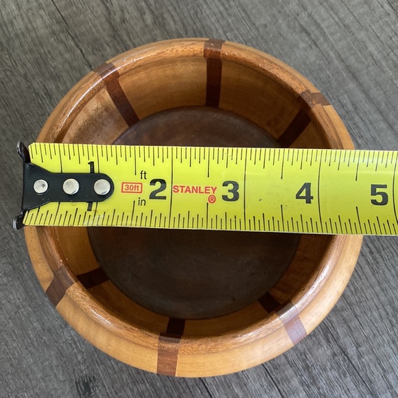 Small Vintage Handcrafted Wooden Dish - Two Toned - Picture 4 of 5